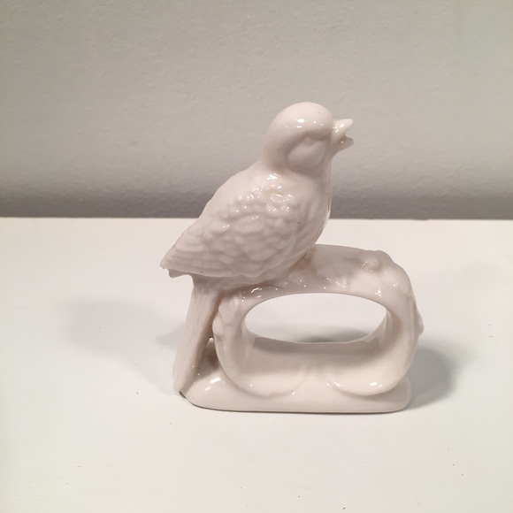 Vintage Porcelain Napkin Rings (5) - Picture 8 of 8